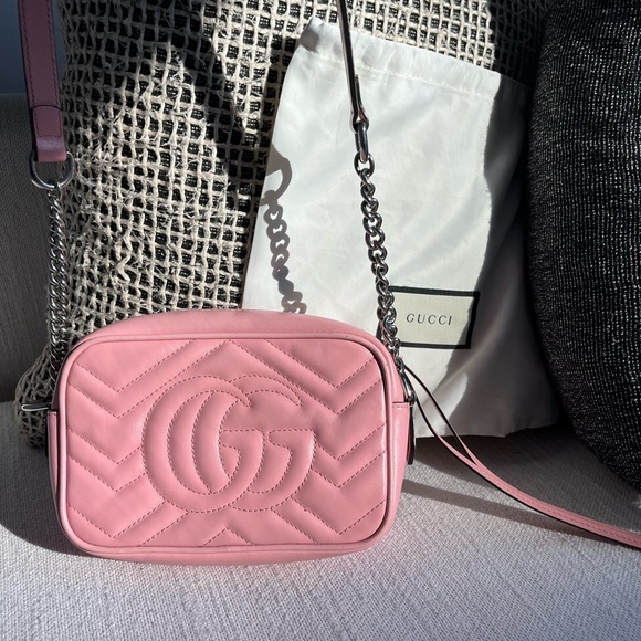 Gucci GG Matelassé Marmont Mini Shoulder Bag in Pink with Silver (RARE COLOR) - Picture 2 of 13